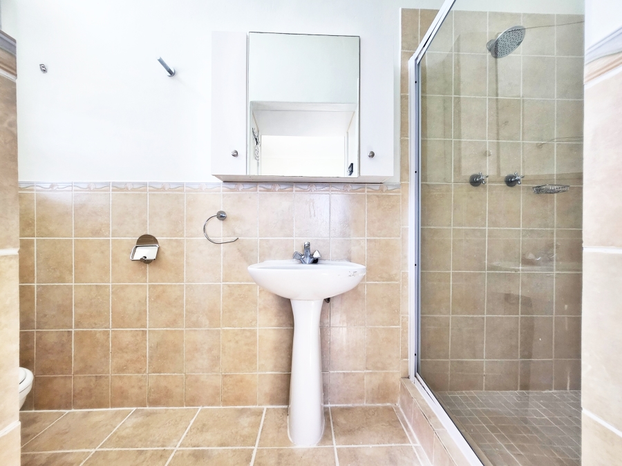 3 Bedroom Property for Sale in Struisbaai Western Cape
